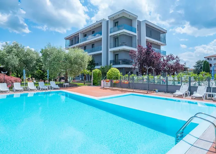 Bella Peschiera Hotel 3*