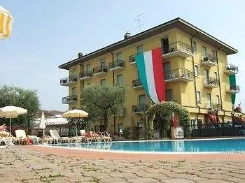 Bella Peschiera Hotel 3*