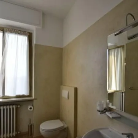 Ξενοδοχείο Bella Peschiera 3*