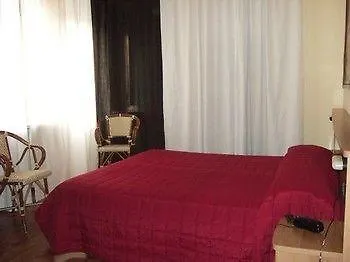 Bella Peschiera פסקיארה דל גארדה