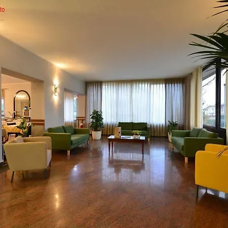 Bella Peschiera 호텔 페스키에라델가르다