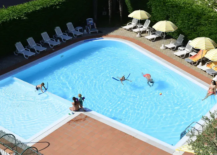 Ξενοδοχείο Bella Peschiera 3*